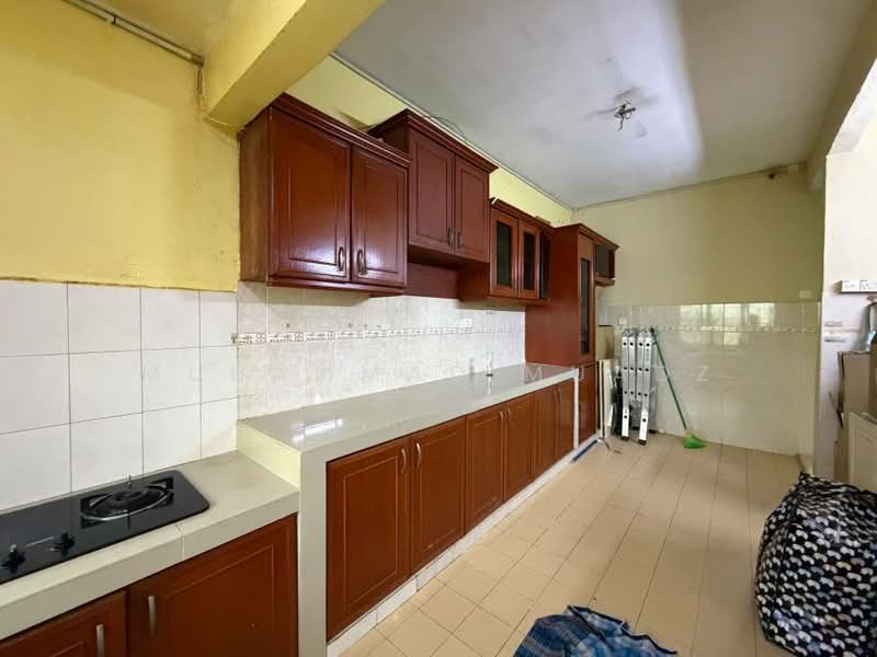 Rumah Flat untuk Dijual di Bandar Bukit Puchong - Muhammad Muadz - Kitchen - PropertyGuru.com.my