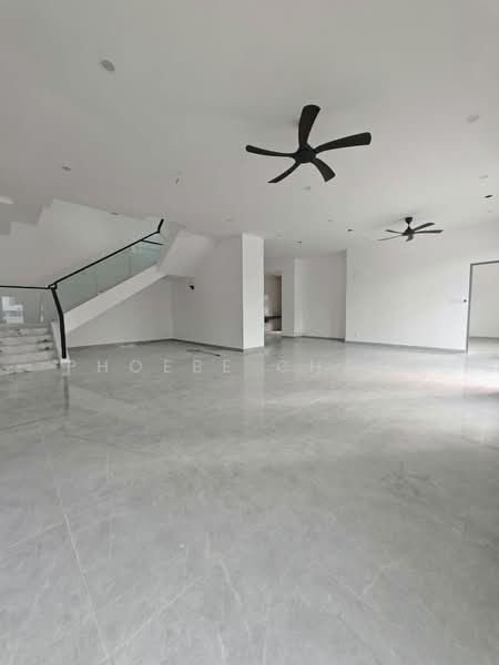 Rumah Berkembar untuk Dijual di Ipoh (Perak) - Phoebe Chang - Living Room - PropertyGuru.com.my