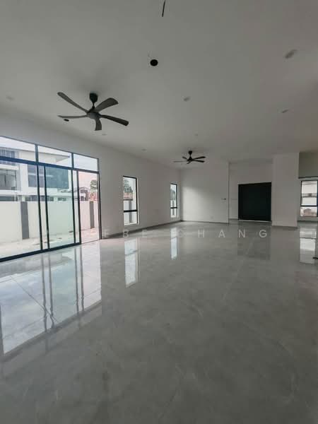 Rumah Berkembar untuk Dijual di Ipoh (Perak) - Phoebe Chang - Living Room - PropertyGuru.com.my