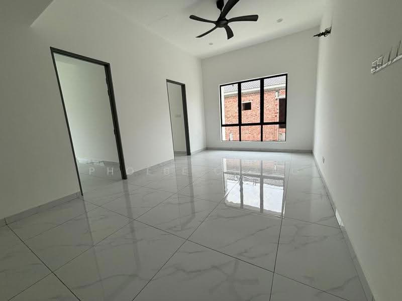 Rumah Berkembar untuk Dijual di Ipoh (Perak) - Phoebe Chang - upstairs Living area - PropertyGuru.com.my