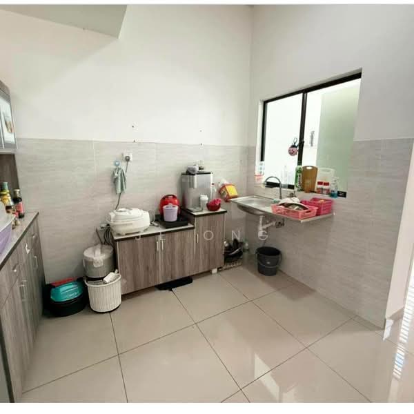 Rumah Teres 2-Tingkat untuk Dijual di Taman Seri Austin (Tebrau) - JE ONG - Kitchen - PropertyGuru.com.my