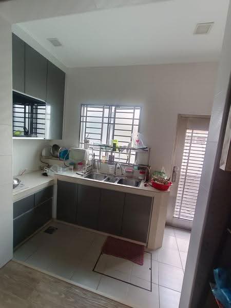 Rumah Teres 2-Tingkat untuk Dijual di Setia Tropika (Johor Bahru) - Shirley Yap - Kitchen - PropertyGuru.com.my