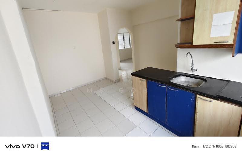 Rumah Flat untuk Dijual di Paradigm Residence - Ms Goh - Kitchen - PropertyGuru.com.my