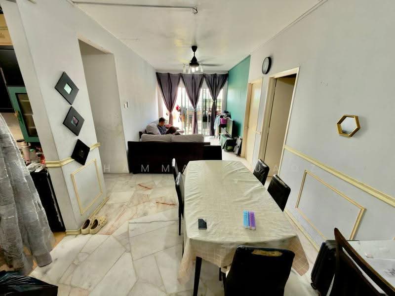 Pangsapuri untuk Dijual di Desaminium Rimba - Muhammad Muadz - Living Room - PropertyGuru.com.my
