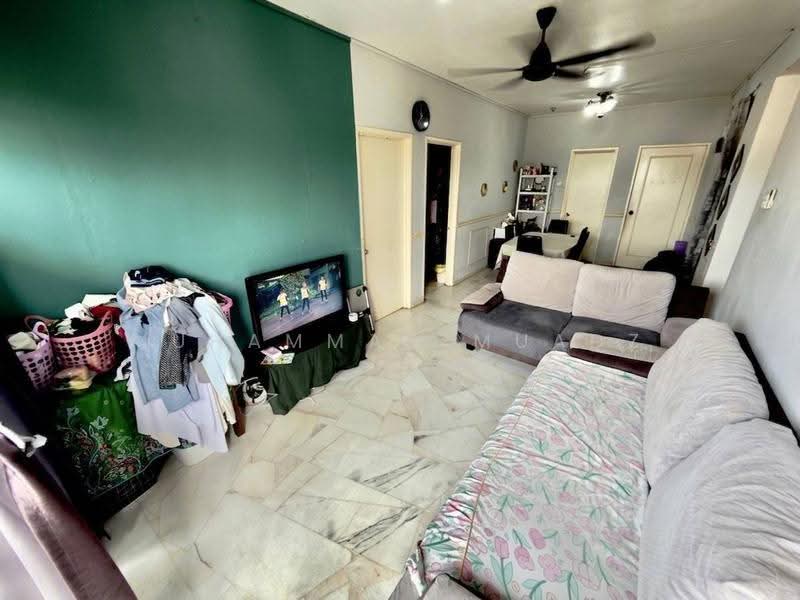Pangsapuri untuk Dijual di Desaminium Rimba - Muhammad Muadz - Living Room - PropertyGuru.com.my