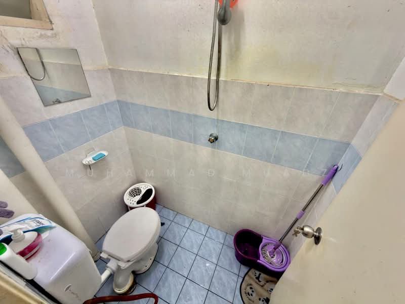Pangsapuri untuk Dijual di Desaminium Rimba - Muhammad Muadz - Bathroom - PropertyGuru.com.my