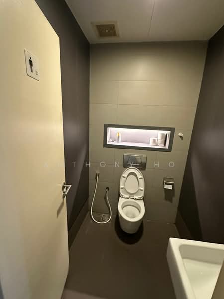 Office for Rent in Mid Valley City (Kuala Lumpur) - Anthony Ho - Bathroom - PropertyGuru.com.my