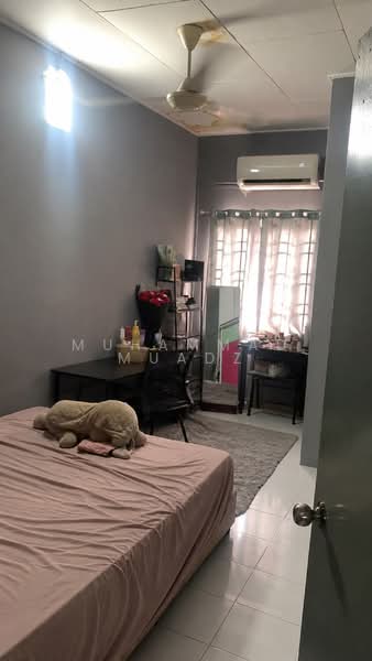 2.5-storey Terraced House for Sale in Seri Kembangan (Selangor) - Muhammad Muadz - Bedroom - PropertyGuru.com.my