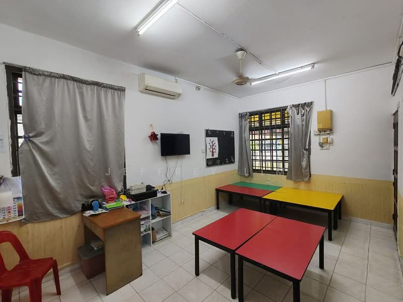 Rumah Teres 2-Tingkat untuk Dijual di Kulai (Johor) - Jeffrey Lim - Study - PropertyGuru.com.my