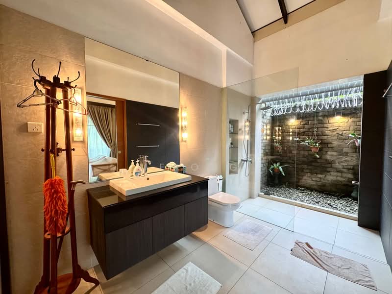 Bungalow House for Sale in Leisure Farm (Gelang Patah) - JE ONG - Bathroom - PropertyGuru.com.my