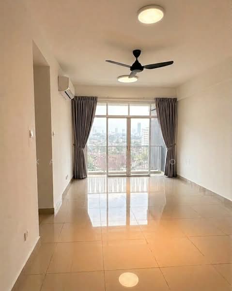Kondominium untuk Disewa di The Paradigm Suites - Kah Hui Teoh - Living Room - PropertyGuru.com.my