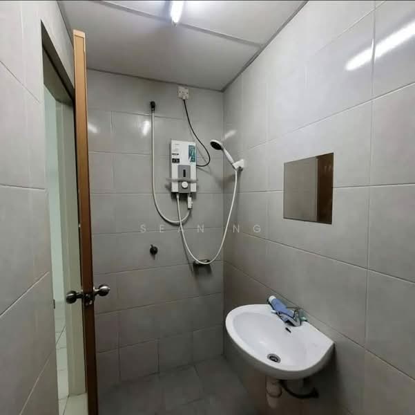 Apartment for Rent at Residensi Medan - Sean Ng - Bathroom - PropertyGuru.com.my