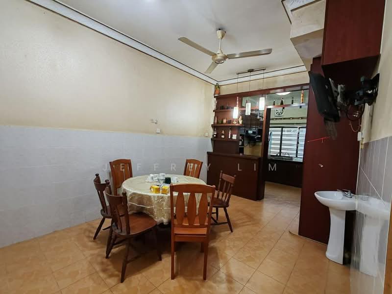 2-storey Terraced House for Sale in Taman Nusa Bestari 2 (Iskandar Puteri (Nusajaya)) - Jeffrey Lim - Dining Room - PropertyGuru.com.my