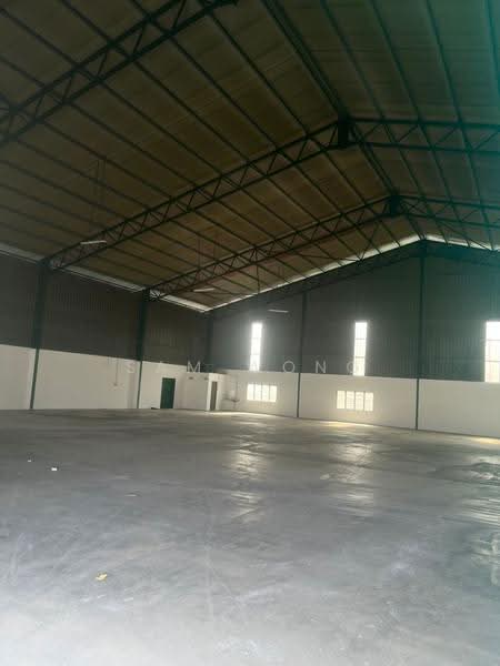 Warehouse for Rent in Sungai Buloh (Selangor) - Sam Wong - Interior - PropertyGuru.com.my