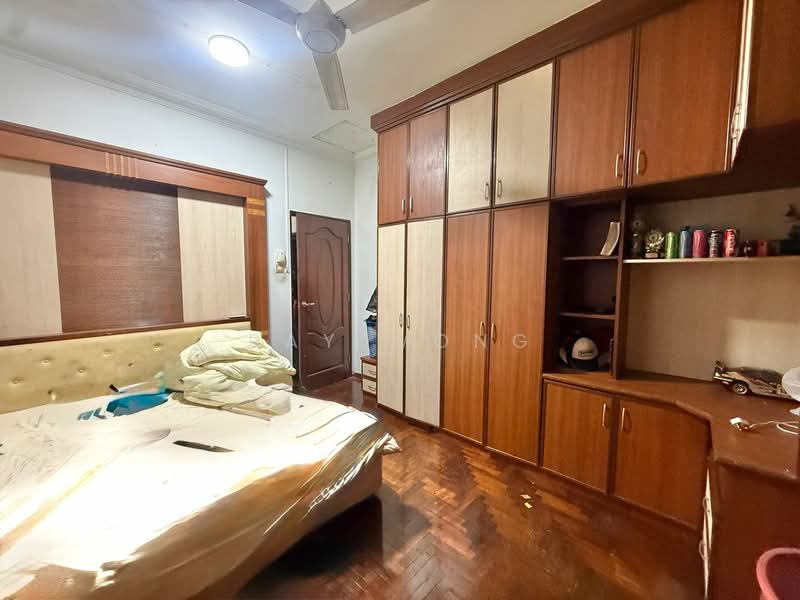 2-storey Terraced House for Sale in Johor Bahru (Johor) - Ray Wong - Bedroom - PropertyGuru.com.my