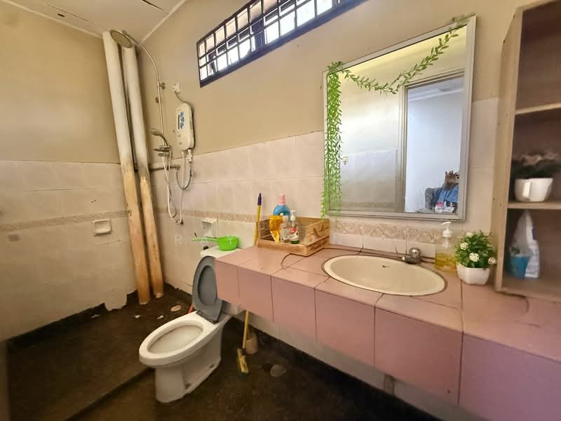 2-storey Terraced House for Sale in Johor Bahru (Johor) - Ray Wong - Bathroom - PropertyGuru.com.my