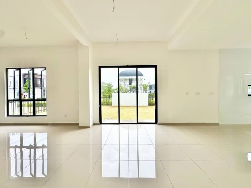 Semi-Detached House for Sale in Telok Panglima Garang (Selangor) - Mala Palanisamy - Living Room - PropertyGuru.com.my