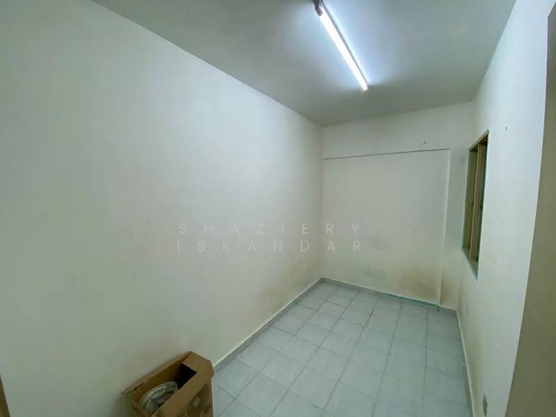Apartment for Sale at Pangsapuri Subang Suria - Shaziery Iskandar - PropertyGuru.com.my