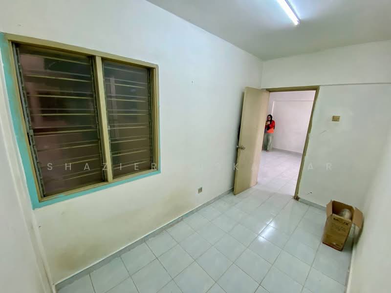 Apartment for Sale at Pangsapuri Subang Suria - Shaziery Iskandar - PropertyGuru.com.my