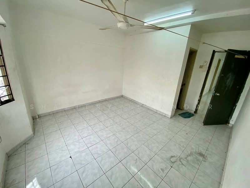 Apartment for Sale at Pangsapuri Subang Suria - Shaziery Iskandar - PropertyGuru.com.my