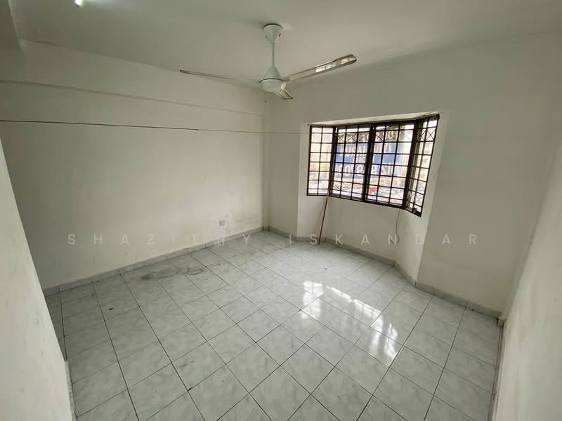 Apartment for Sale at Pangsapuri Subang Suria - Shaziery Iskandar - PropertyGuru.com.my