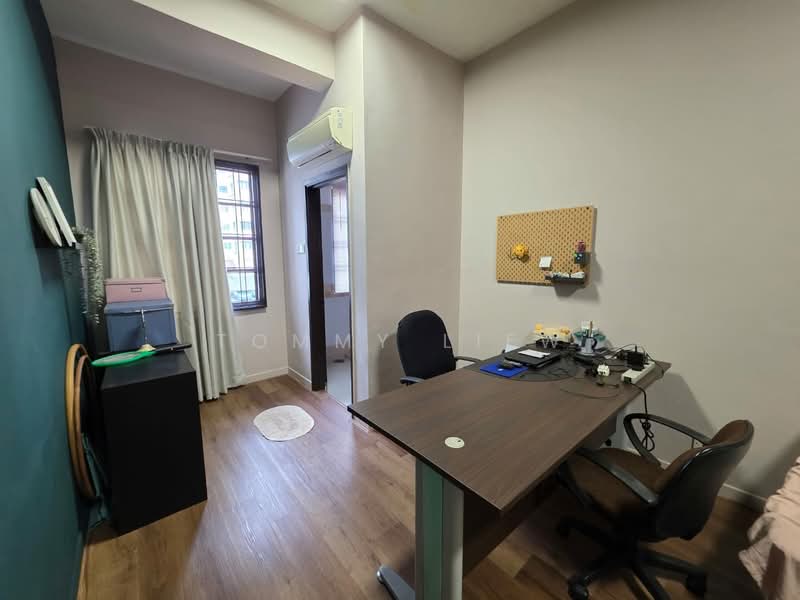 Rumah Teres 2.5-Tingkat untuk Dijual di Kepong (Kuala Lumpur) - Tommy Liew - Study - PropertyGuru.com.my