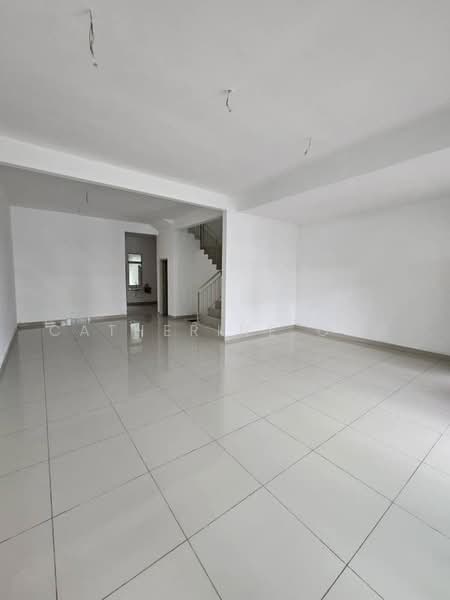 Rumah Teres 2-Tingkat untuk Dijual di Bandar Putra (Kulai) - Catherine Ong - Living Room - PropertyGuru.com.my