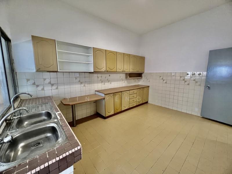 2-storey Terraced House for Rent in Taman Tun Dr Ismail (Kuala Lumpur) - Yin Peng . - Kitchen - PropertyGuru.com.my