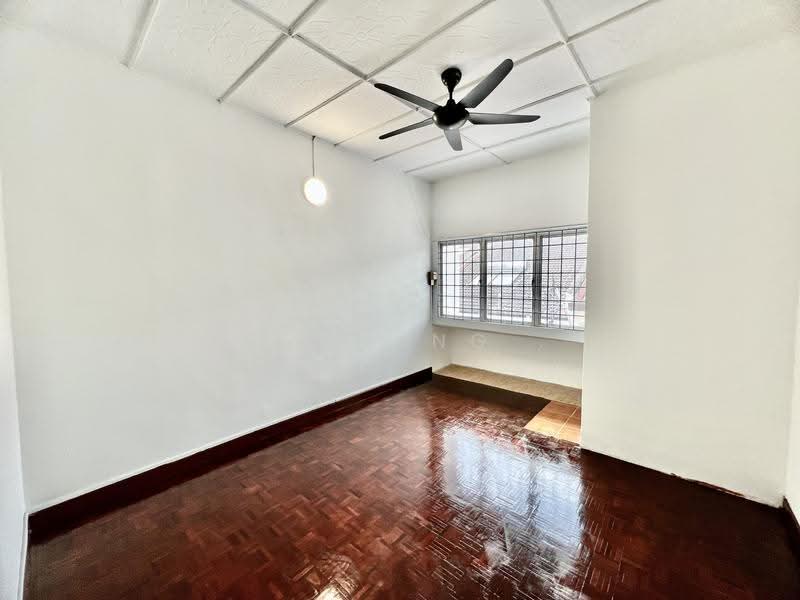 2-storey Terraced House for Rent in Taman Tun Dr Ismail (Kuala Lumpur) - Yin Peng . - Bedroom - PropertyGuru.com.my