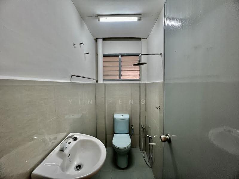 2-storey Terraced House for Rent in Taman Tun Dr Ismail (Kuala Lumpur) - Yin Peng . - Bathroom - PropertyGuru.com.my