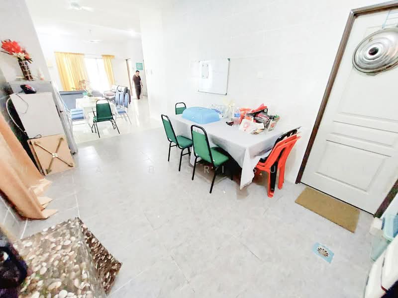 Rumah Teres untuk Dijual di Nada Alam (Pajam) - Hassan Basri Suhaimi - Interior - PropertyGuru.com.my