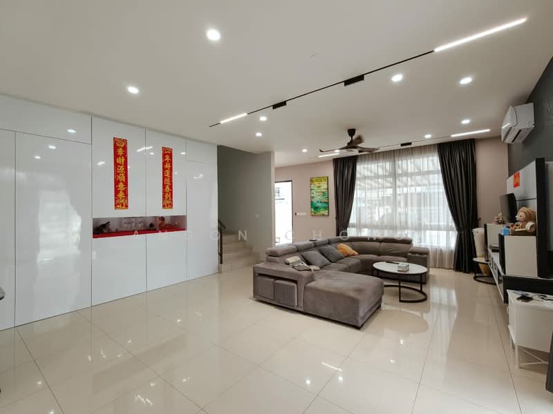 Rumah Teres 2-Tingkat untuk Dijual di Taman Impian Emas (Skudai) - Anson Chong - Living Room - PropertyGuru.com.my