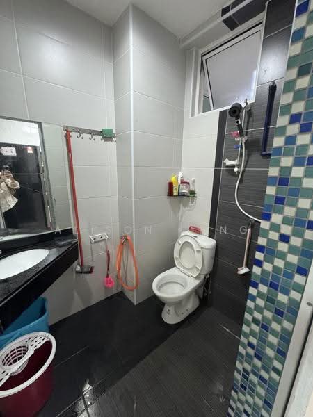 Condominium for Sale at The Oasis - Alison Chng - Bathroom - PropertyGuru.com.my