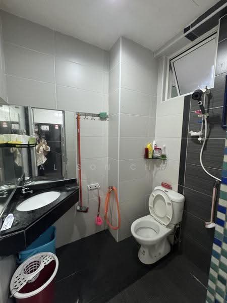 Condominium for Sale at The Oasis - Alison Chng - Bathroom - PropertyGuru.com.my