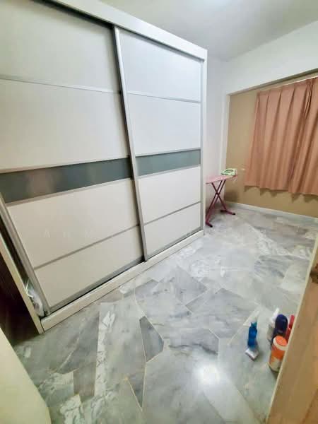 Pangsapuri untuk Dijual di Ascadia Lake View Apartment - Ahmad Muslim - PropertyGuru.com.my