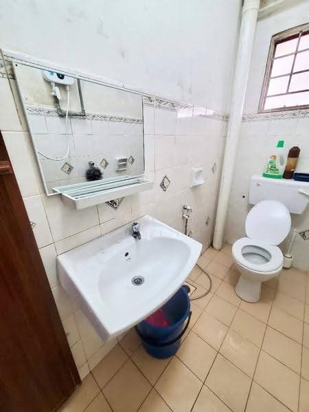 Pangsapuri untuk Dijual di Ascadia Lake View Apartment - Ahmad Muslim - PropertyGuru.com.my