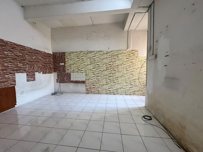 Rumah Bandar untuk Disewa di Rawang Putra (Rawang) - Tris Jong - Interior - PropertyGuru.com.my