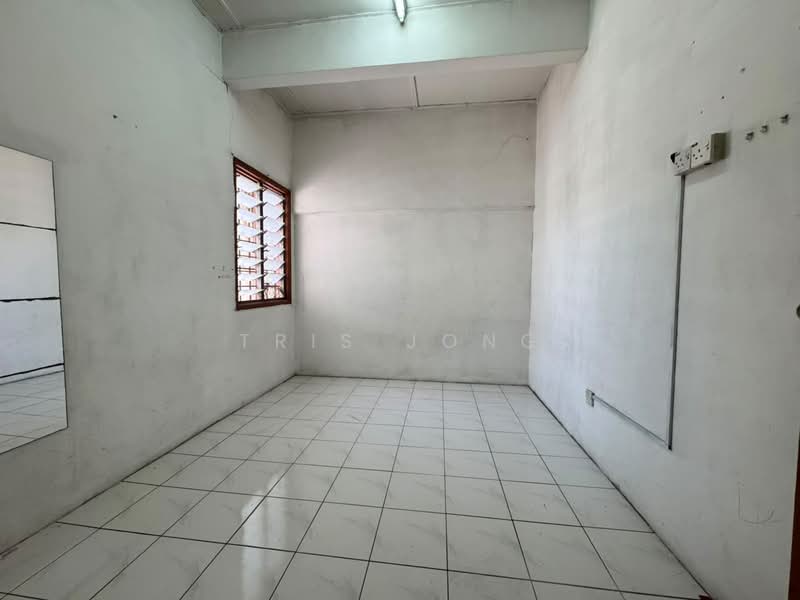 Rumah Bandar untuk Disewa di Rawang Putra (Rawang) - Tris Jong - Interior - PropertyGuru.com.my