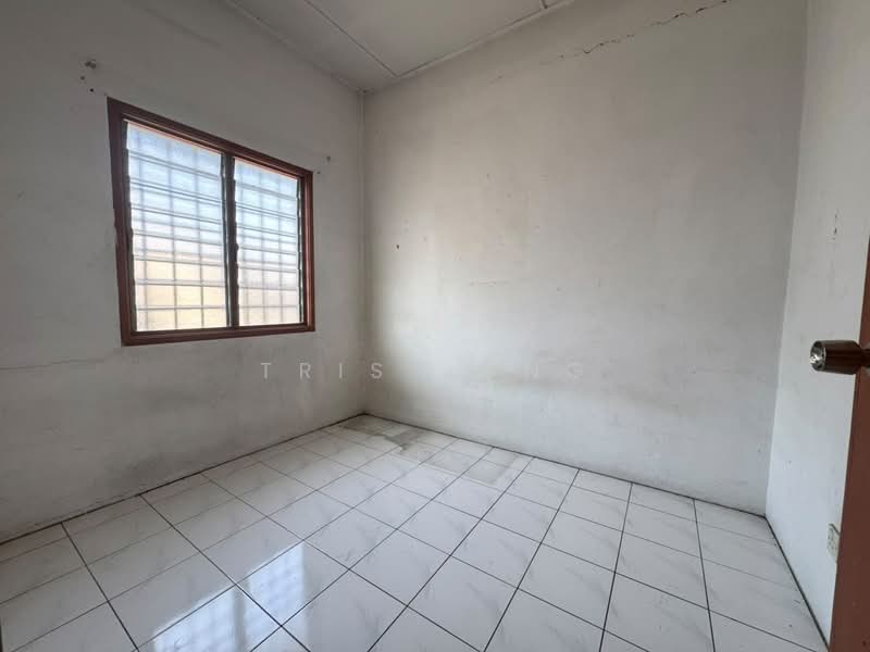 Rumah Bandar untuk Disewa di Rawang Putra (Rawang) - Tris Jong - Interior - PropertyGuru.com.my