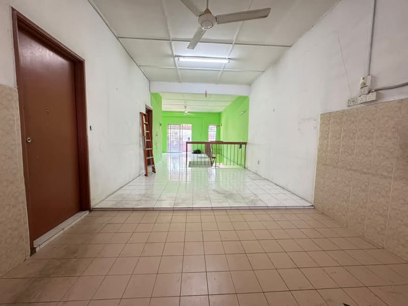 Rumah Bandar untuk Disewa di Rawang Putra (Rawang) - Tris Jong - Interior - PropertyGuru.com.my