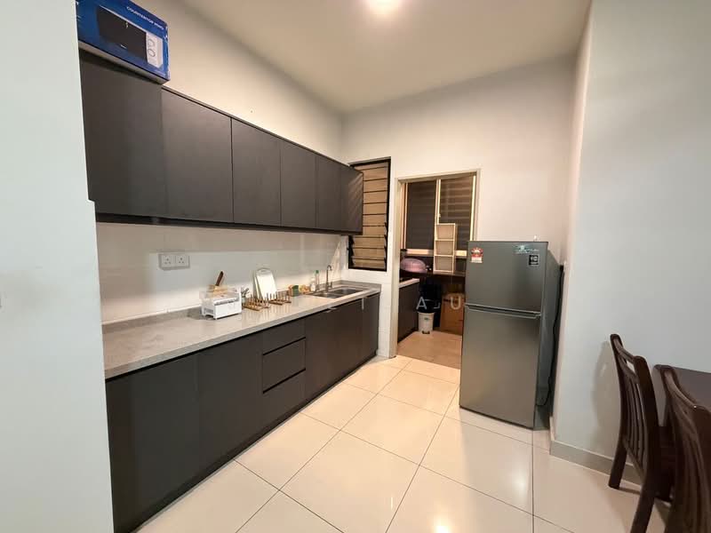 Kondominium untuk Disewa di The Haute Gurney - Janet Au - Kitchen - PropertyGuru.com.my