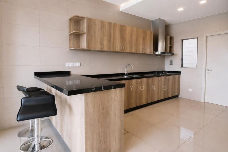 Condominium for Rent at KM1 East - Tee Bee Yong - Kitchen - PropertyGuru.com.my