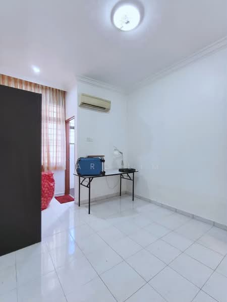 Rumah Teres 2-Tingkat untuk Dijual di Taman Desa Cemerlang (Ulu Tiram) - Karl Lim - Interior - PropertyGuru.com.my
