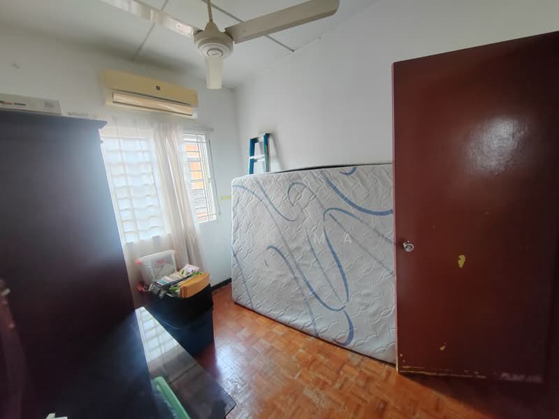 Terraced House for Sale in Bandar Country Homes (Rawang) - Yean Ma - PropertyGuru.com.my