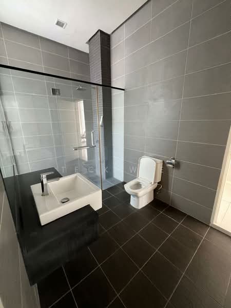 Rumah Berkembar untuk Disewa di Ampang Jaya (Ampang) - Teck Wee - Bathroom - PropertyGuru.com.my