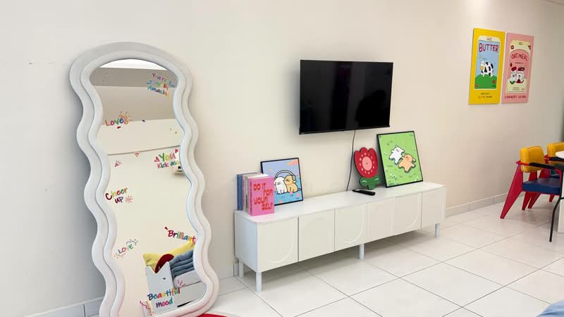 Kediaman Servis untuk Dijual di Akademik Suite - JE ONG - Living Room - PropertyGuru.com.my