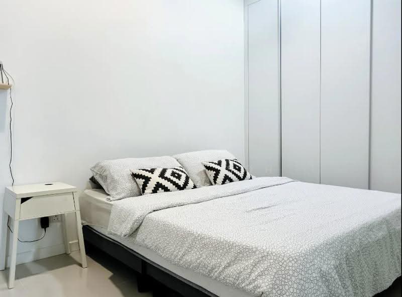 Kediaman Servis untuk Dijual di Seiring Residensi - Aaron Soh - Bedroom - PropertyGuru.com.my