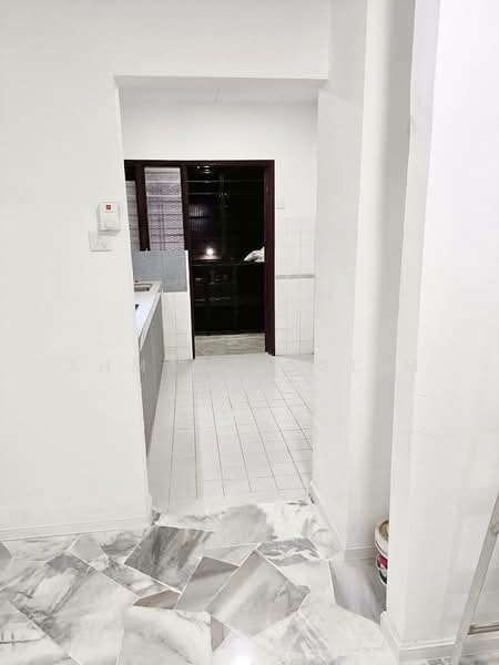 Pangsapuri untuk Dijual di Riverdale Park Apartments - Ahmad Muslim - Interior - PropertyGuru.com.my