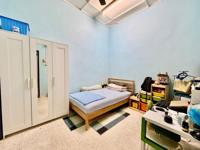 1-storey Terraced House for Sale in Taman Tun Dr Ismail (Kuala Lumpur) - Yin Peng . - Bedroom - PropertyGuru.com.my