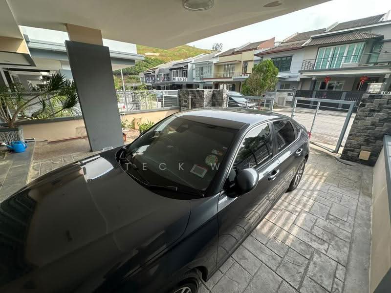 2.5-storey Terraced House for Sale in Sering Ukay (Ampang) - Teck Wee - Exterior - PropertyGuru.com.my